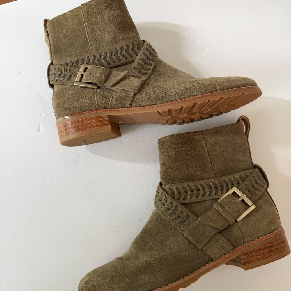 Jack Rogers Suede Braided‎ Buckle Wrap Ankle Boots Side Zip Low Heel Lug Sole